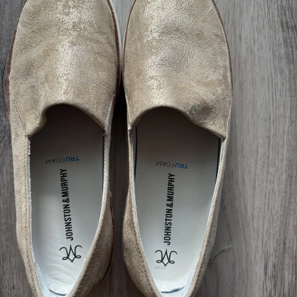 Johnston & Murphy Women's Beige Loafers
